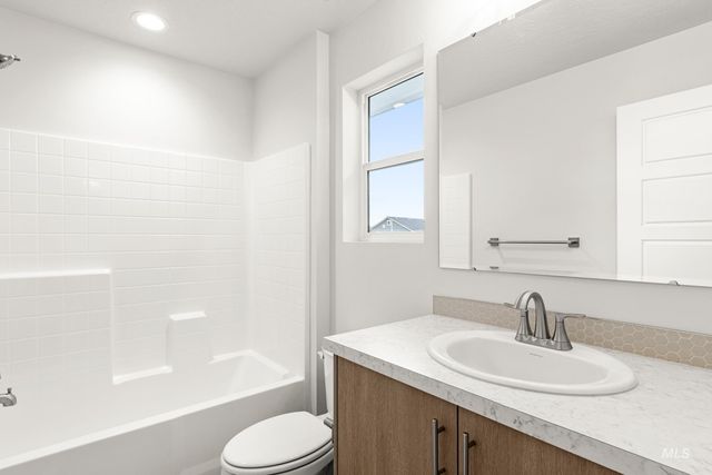 4254 N Camp Creek Ave, Meridian, ID 83646