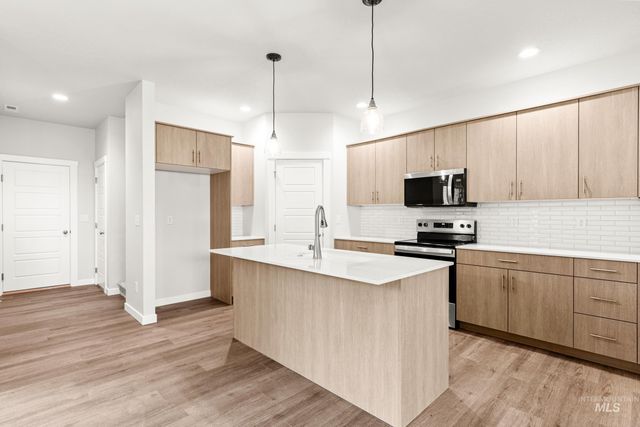 4254 N Camp Creek Ave, Meridian, ID 83646