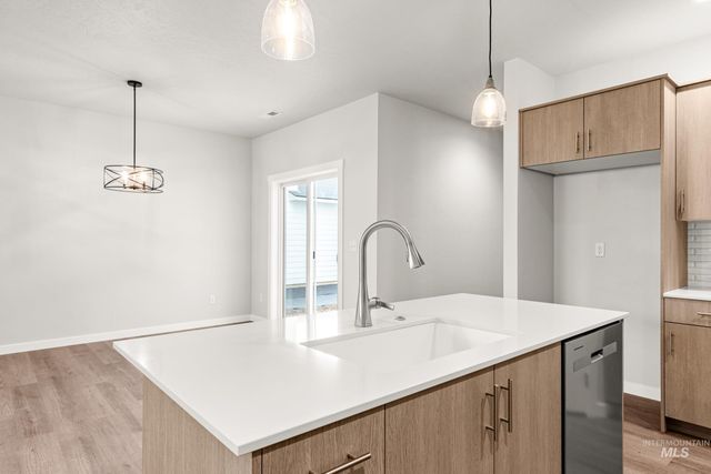 4254 N Camp Creek Ave, Meridian, ID 83646