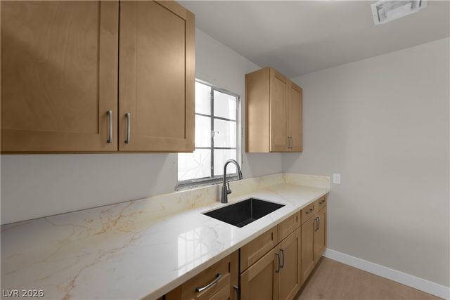 433 North 10th Street, Las Vegas, NV 89101