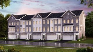 69 Eastwood Ter 69, East Hanover Twp., NJ 07936