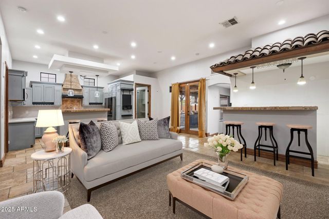 1629 W WILLETTA Street, Phoenix, AZ 85007