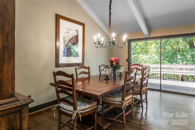 33 Deerhaven Lane, Asheville, NC 28803