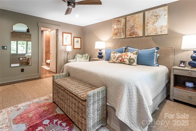 33 Deerhaven Lane, Asheville, NC 28803
