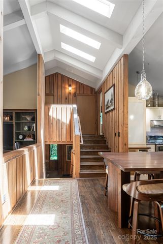 33 Deerhaven Lane, Asheville, NC 28803