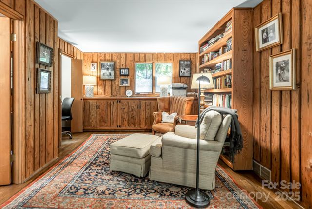 33 Deerhaven Lane, Asheville, NC 28803
