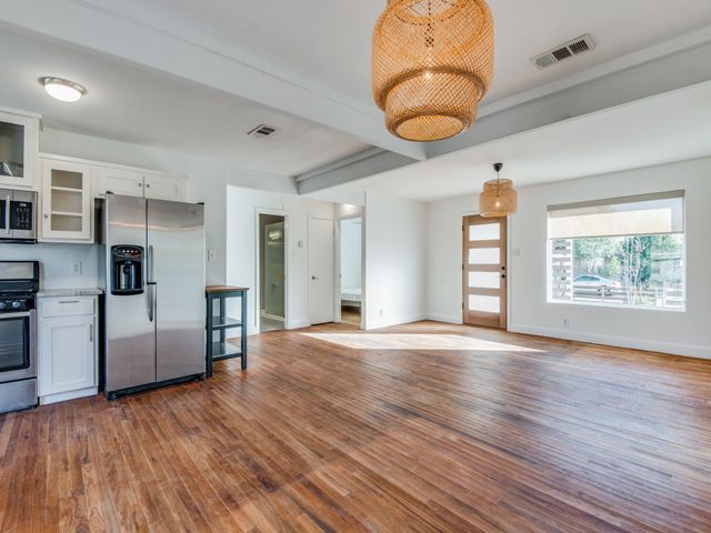 3739 Almazan Drive, Dallas, TX 75220