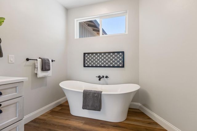 13042 Sweetbriar Ct, Auburn, CA 95603
