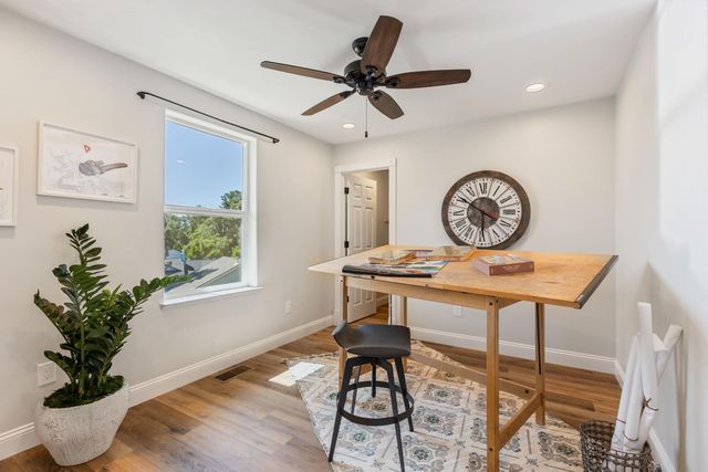 13042 Sweetbriar Ct, Auburn, CA 95603