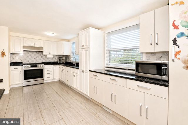 4305 GREENMOUNT RD, Philadelphia, PA 19154