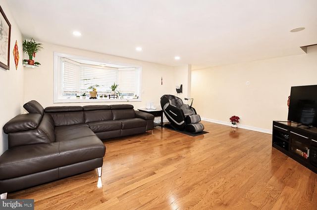 4305 GREENMOUNT RD, Philadelphia, PA 19154