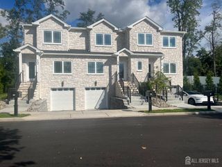 12 Moyse Place, Edison, NJ 08820