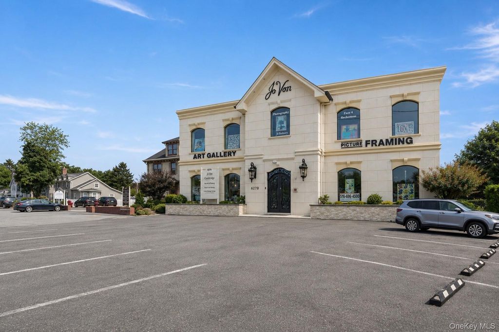 6270 Northern Boulevard 2, East Norwich, NY 11732 — exterior