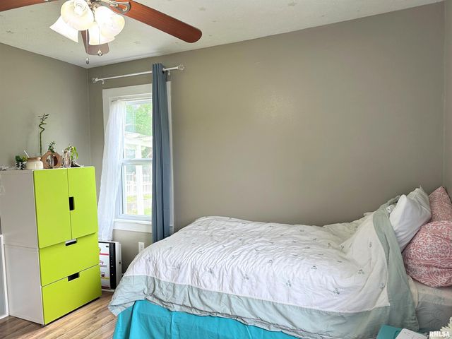 501 CEDAR CREEK Road, Makanda, IL 62958