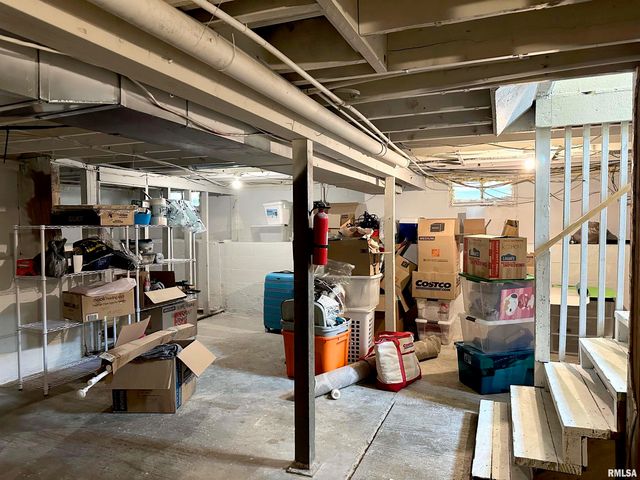 501 CEDAR CREEK Road, Makanda, IL 62958