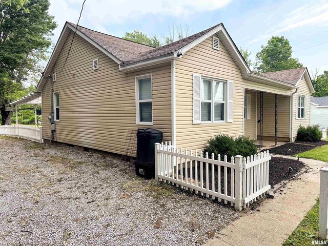 501 CEDAR CREEK Road, Makanda, IL 62958