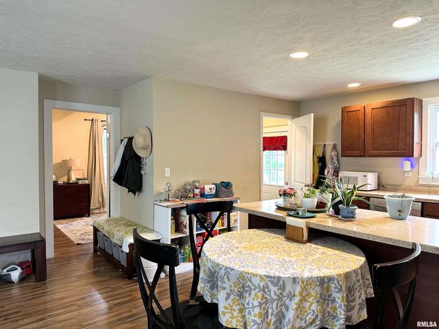 501 CEDAR CREEK Road, Makanda, IL 62958