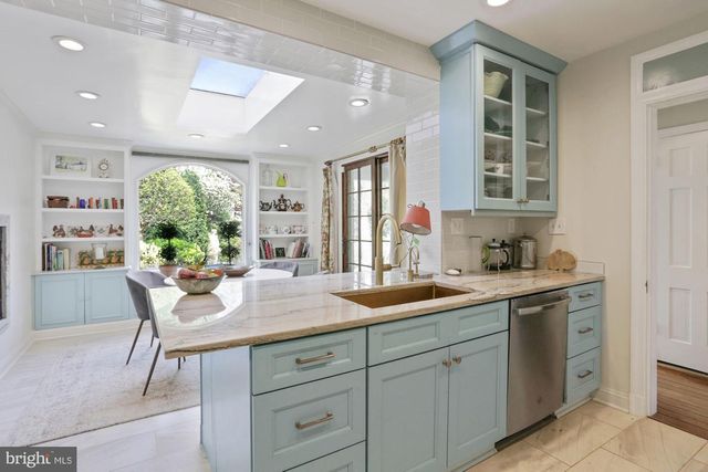 3743 UPTON ST NW, Washington, DC 20016