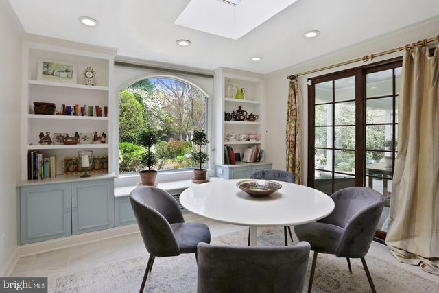 3743 UPTON ST NW, Washington, DC 20016