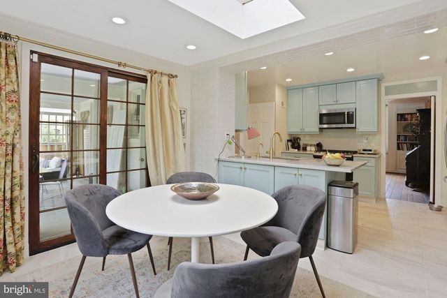 3743 UPTON ST NW, Washington, DC 20016