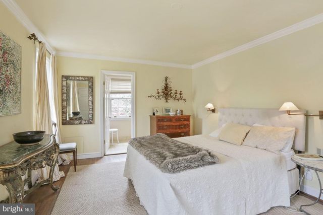 3743 UPTON ST NW, Washington, DC 20016