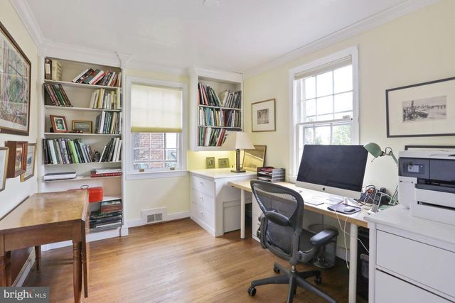 3743 UPTON ST NW, Washington, DC 20016