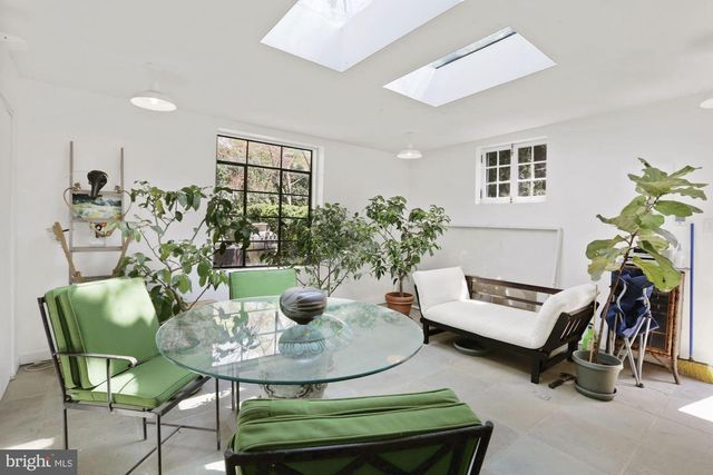 3743 UPTON ST NW, Washington, DC 20016