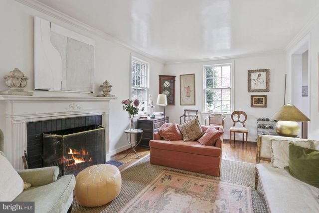 3743 UPTON ST NW, Washington, DC 20016