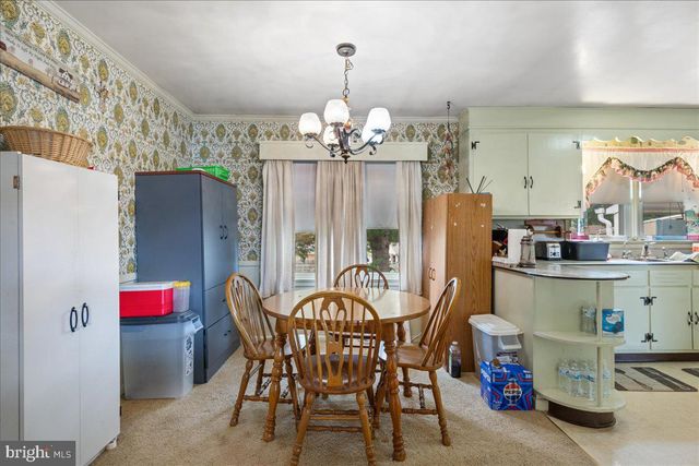 9710 DRIFTWOOD LN, Hagerstown, MD 21740