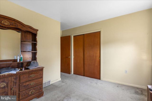 9710 DRIFTWOOD LN, Hagerstown, MD 21740