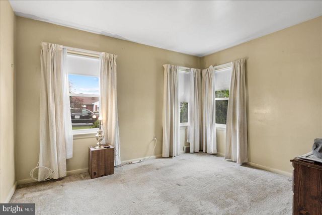 9710 DRIFTWOOD LN, Hagerstown, MD 21740