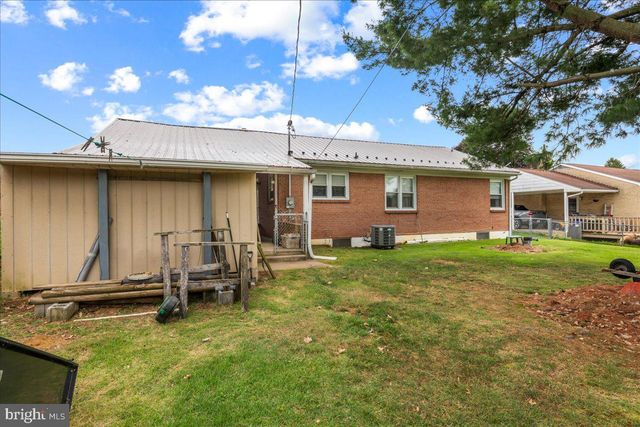 9710 DRIFTWOOD LN, Hagerstown, MD 21740