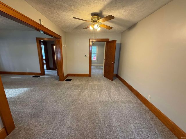 105 P Street, Bedford, IN 47421