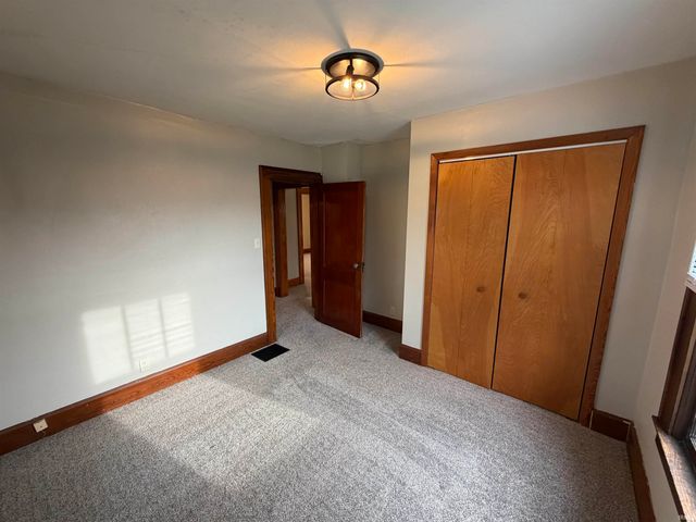 105 P Street, Bedford, IN 47421