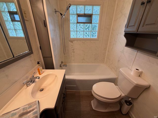 105 P Street, Bedford, IN 47421