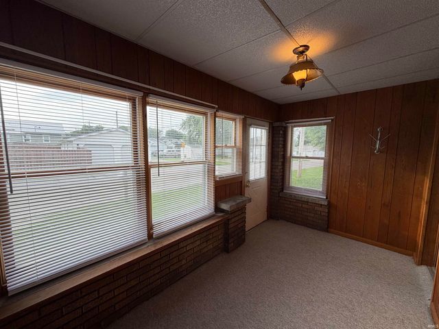 105 P Street, Bedford, IN 47421