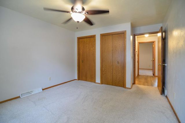 1724 N ULLMAN STREET, Appleton, WI 54911
