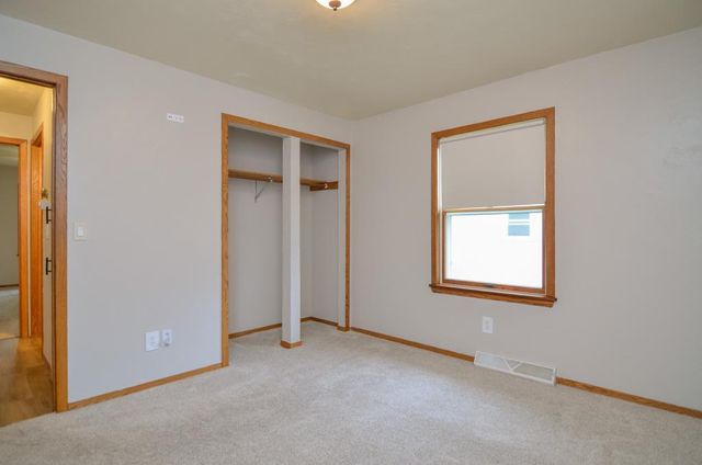 1724 N ULLMAN STREET, Appleton, WI 54911