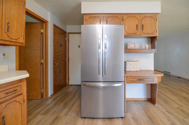 1724 N ULLMAN STREET, Appleton, WI 54911