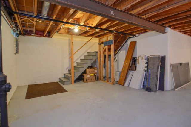 1724 N ULLMAN STREET, Appleton, WI 54911