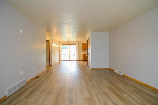 1724 N ULLMAN STREET, Appleton, WI 54911