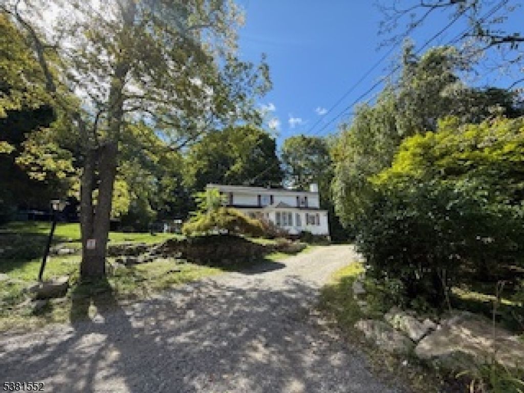 22 Mountain Ave, Vernon Twp., NJ 07422