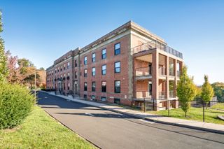 170 Ridge Road 103, Wethersfield, CT 06109