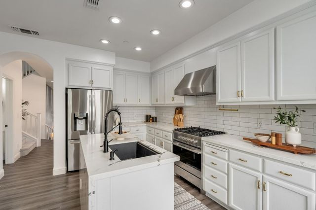 1211 Wayne Way, San Mateo, CA 94403