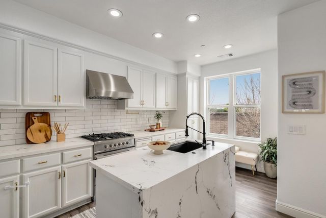 1211 Wayne Way, San Mateo, CA 94403