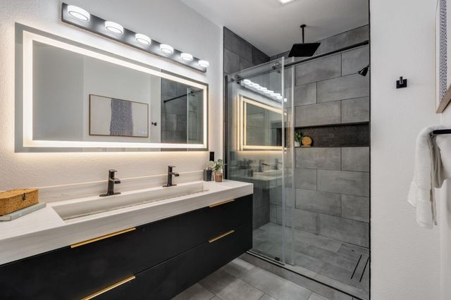 1211 Wayne Way, San Mateo, CA 94403