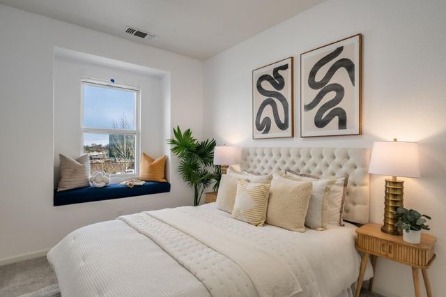 1211 Wayne Way, San Mateo, CA 94403