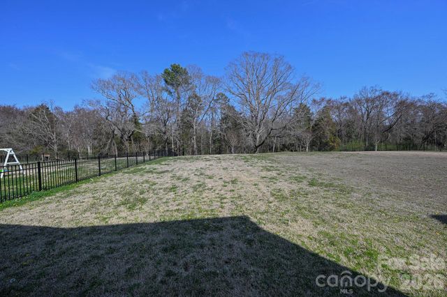 1164 Scotch Meadows Loop, Monroe, NC 28110