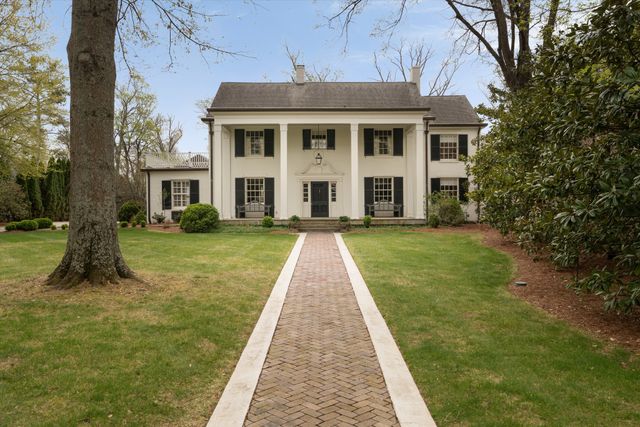 3519 Woodmont Blvd, Nashville, TN 37215