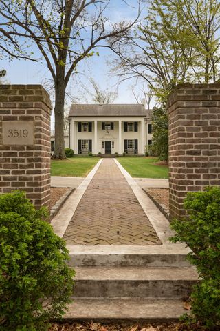3519 Woodmont Blvd, Nashville, TN 37215